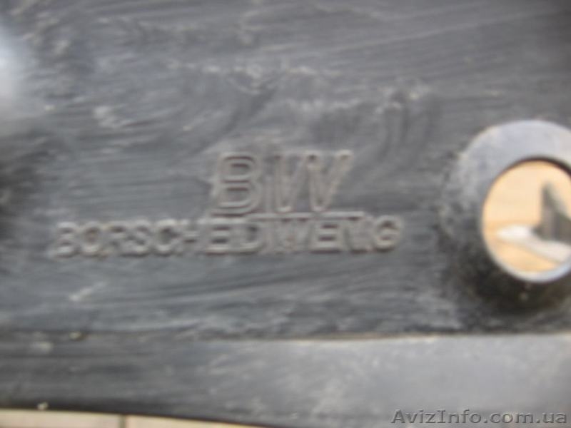 AUDI Q7 Пыльник локер передний левый - <ro>Изображение</ro><ru>Изображение</ru> #5, <ru>Объявление</ru> #1204857