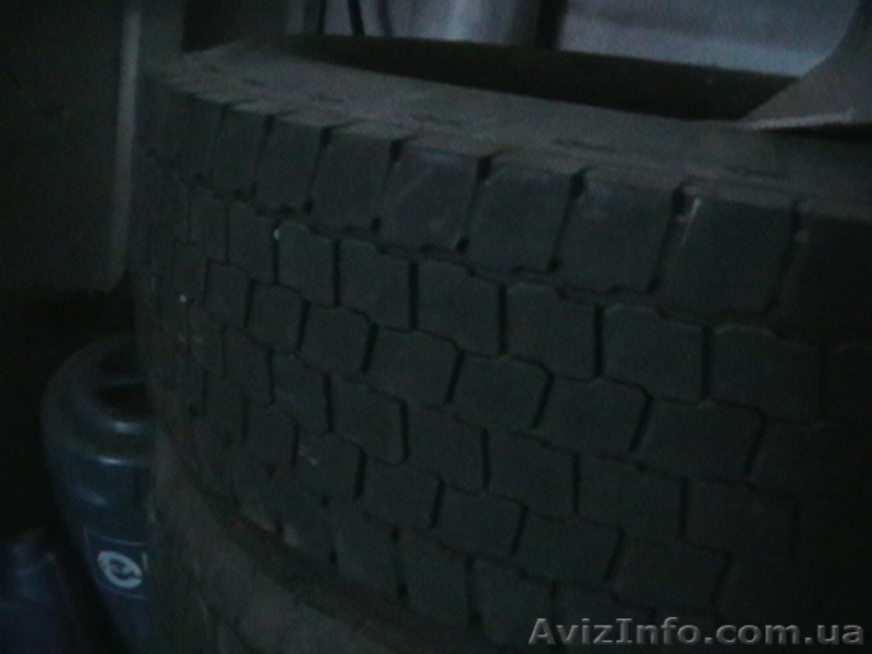 Резина 295/80R22,5  - <ro>Изображение</ro><ru>Изображение</ru> #1, <ru>Объявление</ru> #1220393