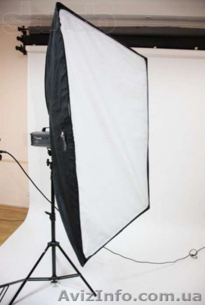 Продается мощная вспышка HYUNDAE PHOTONICS 1200Wt + софтбокс + стойка - <ro>Изображение</ro><ru>Изображение</ru> #1, <ru>Объявление</ru> #1286361