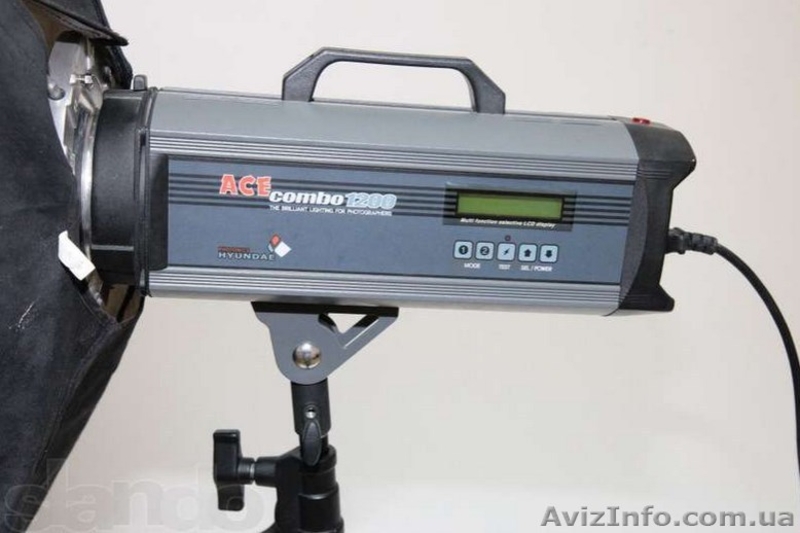 Продается мощная вспышка HYUNDAE PHOTONICS 1200Wt + софтбокс + стойка - <ro>Изображение</ro><ru>Изображение</ru> #2, <ru>Объявление</ru> #1286361