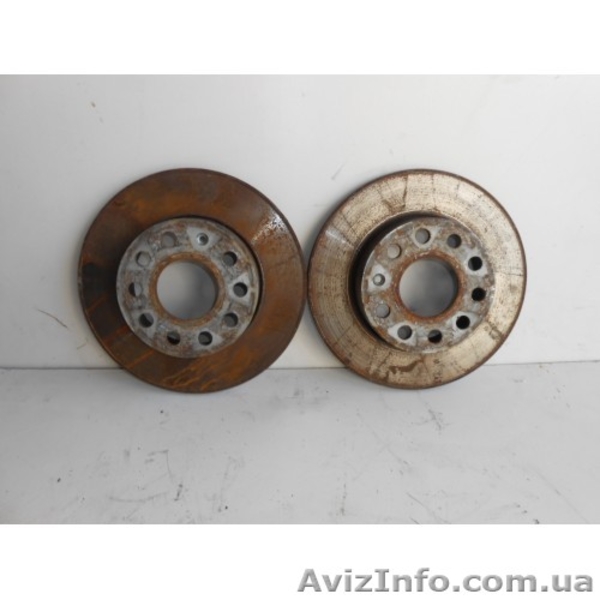 Диск тормозной задний Volkswagen Caddy VW Touran, VW Golf V  - <ro>Изображение</ro><ru>Изображение</ru> #1, <ru>Объявление</ru> #1301621