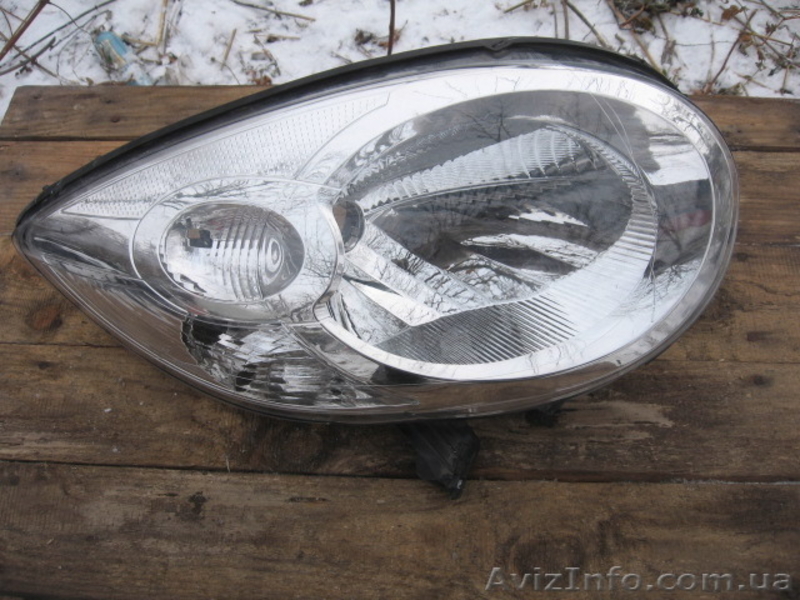 Citroen C1 08- фара правая 81110-0H090 продажа - <ro>Изображение</ro><ru>Изображение</ru> #1, <ru>Объявление</ru> #1318009