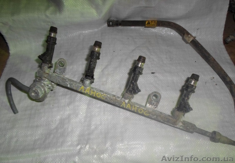 Рампа с форсунками Ланос Lanos - <ro>Изображение</ro><ru>Изображение</ru> #2, <ru>Объявление</ru> #1369552