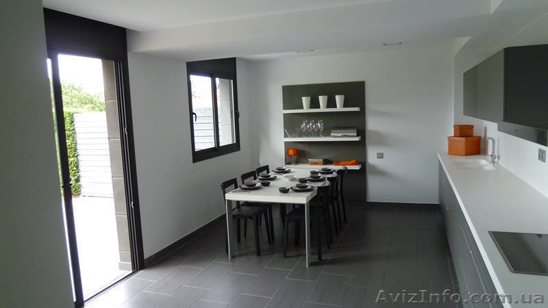 Элитный дуплекс с видом на море и бассейном под Барселоной - <ro>Изображение</ro><ru>Изображение</ru> #6, <ru>Объявление</ru> #1391899