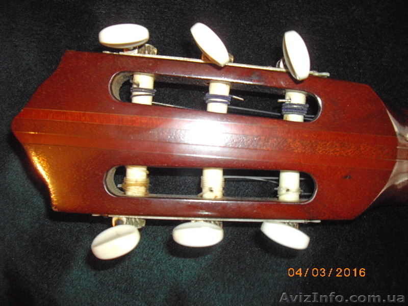 ПРОДАМ немецкую классическую гитару meister Herbert Schaffner 1971 год - <ro>Изображение</ro><ru>Изображение</ru> #3, <ru>Объявление</ru> #1387410