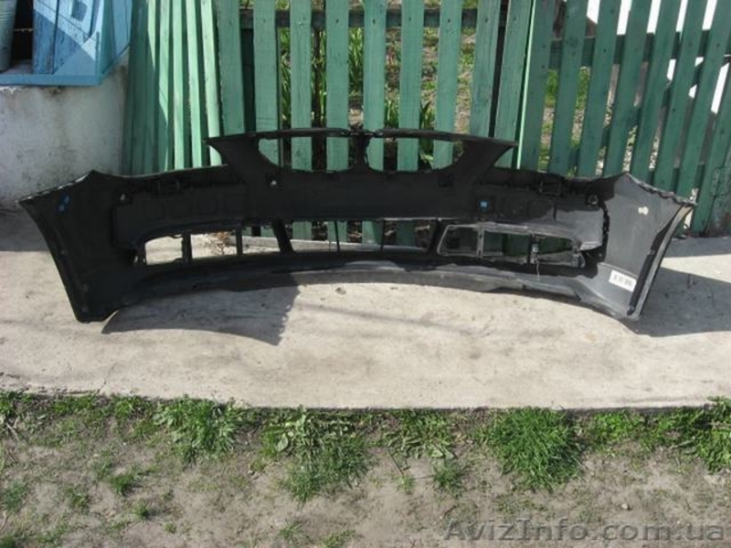 BMW 5 E60,61 02-07 бампер передний 51117033694 - <ro>Изображение</ro><ru>Изображение</ru> #2, <ru>Объявление</ru> #1460517
