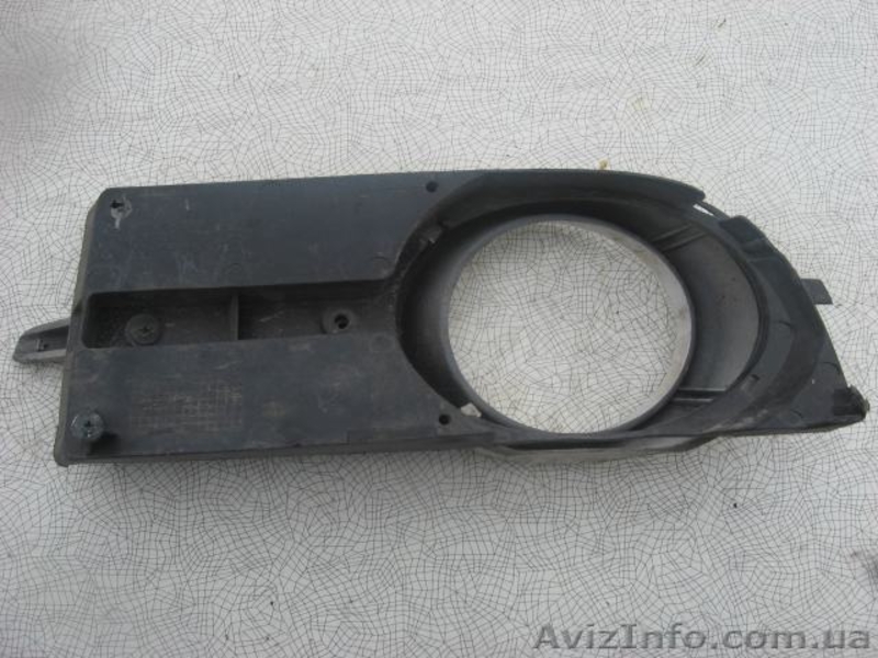 Chevrolet Aveo T250 Рамка заглушка накладка вставка противотуманной фары правая  - <ro>Изображение</ro><ru>Изображение</ru> #2, <ru>Объявление</ru> #1460384