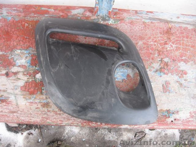 Citroen C1 05-14 заглушка вставка накладка левой противотуманки противотуманной  - <ro>Изображение</ro><ru>Изображение</ru> #2, <ru>Объявление</ru> #1460490