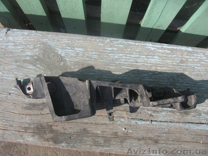 Citroen C4 05-11 кронштейн крепление держатель переднего бампера правый 96525072 - <ro>Изображение</ro><ru>Изображение</ru> #2, <ru>Объявление</ru> #1460383