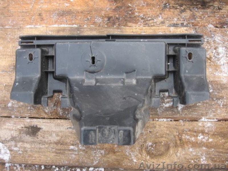 Citroen C4 09-13 кронштейн крепление держатель заднего бампера центральный - <ro>Изображение</ro><ru>Изображение</ru> #2, <ru>Объявление</ru> #1460416