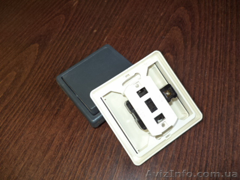 Продам Выключатели и розетки - <ro>Изображение</ro><ru>Изображение</ru> #2, <ru>Объявление</ru> #1471645
