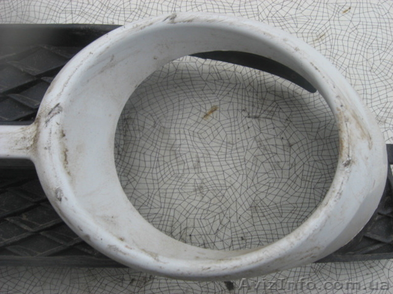 Chevrolet Aveo 07-12 заглушка противотуманной фары правая 96648781 - <ro>Изображение</ro><ru>Изображение</ru> #2, <ru>Объявление</ru> #1460361