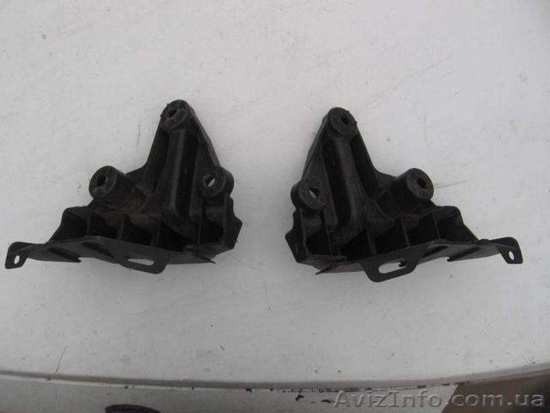 Citroen C4 10-13 hb кронштейн дежатель крепение заднего бампера 9671246480 - <ro>Изображение</ro><ru>Изображение</ru> #4, <ru>Объявление</ru> #1460403