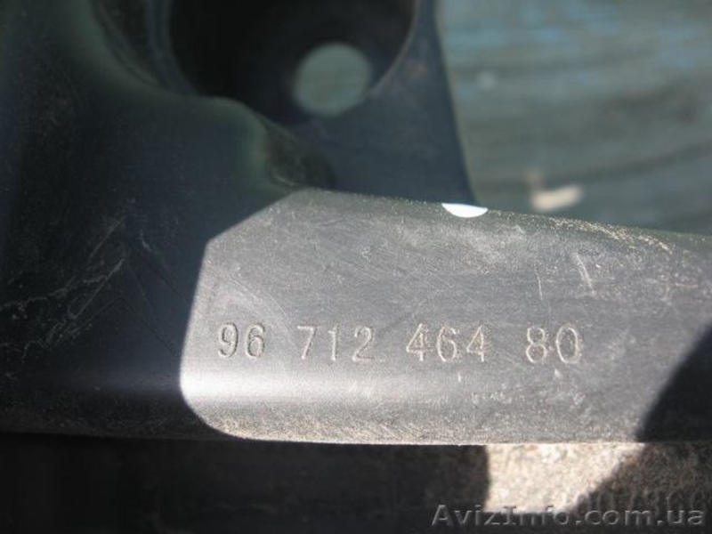 Citroen C4 hb 10-13 кронштейн крепление держатель заднего бампера правый  967124 - <ro>Изображение</ro><ru>Изображение</ru> #4, <ru>Объявление</ru> #1460417