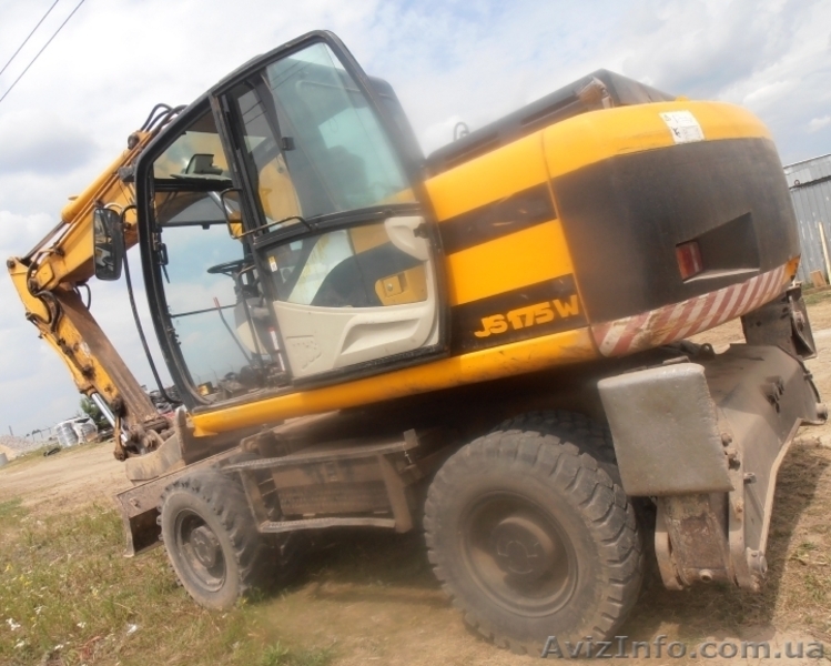 Продаем колесный экскаватор JCB JC 175W, 0,9 м3, 2002 г.в. - <ro>Изображение</ro><ru>Изображение</ru> #7, <ru>Объявление</ru> #1582703