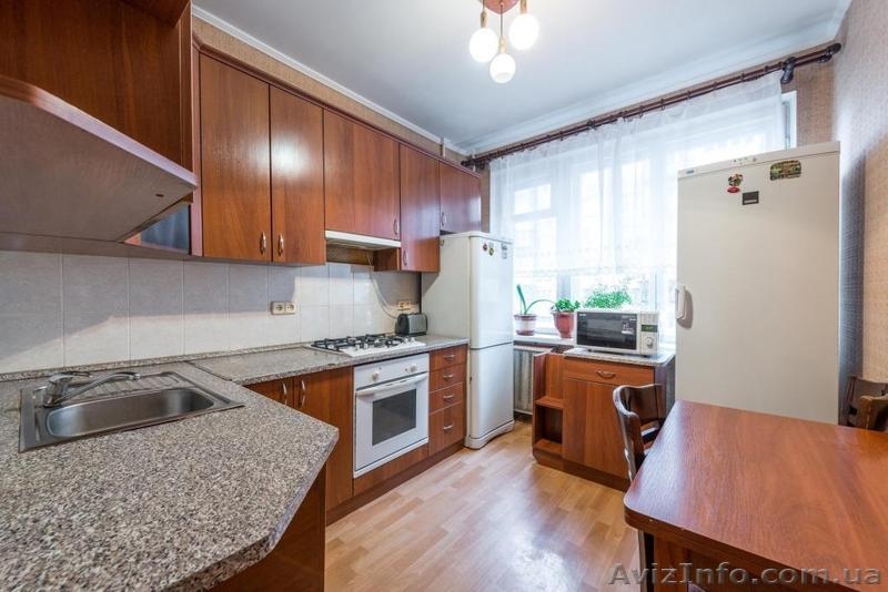 Продам отличную 2к квартиру в сердце Печерска - <ro>Изображение</ro><ru>Изображение</ru> #2, <ru>Объявление</ru> #1596378