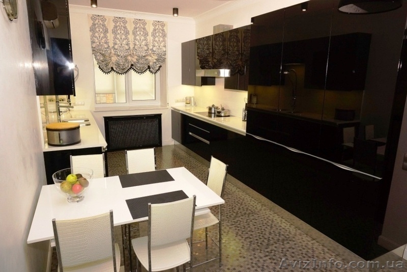 Великолепная усадьба состоящую из 2-х домов в Киеве. - <ro>Изображение</ro><ru>Изображение</ru> #6, <ru>Объявление</ru> #1618965