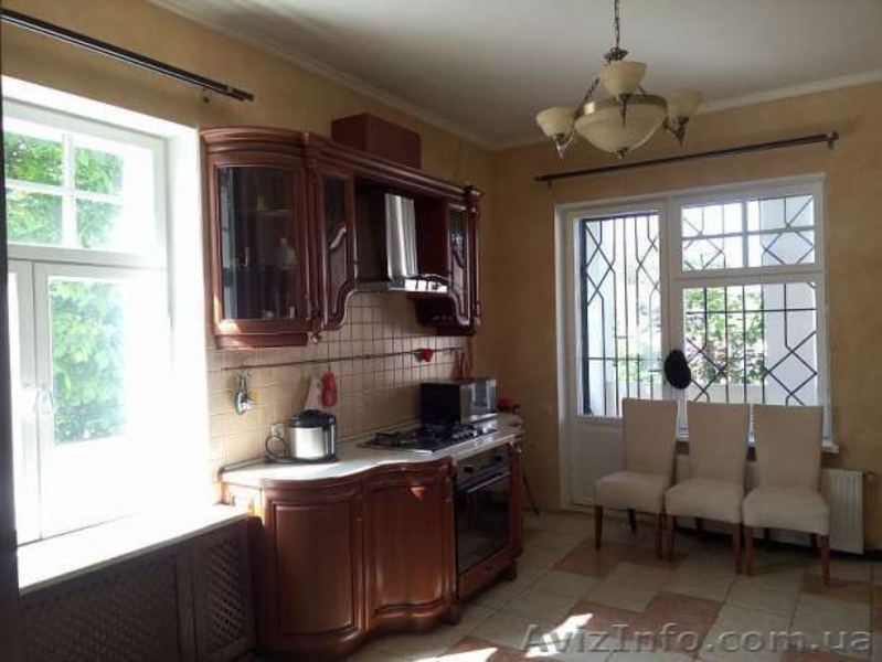 Русановские Сады, центр, особняк 350 м.кв. - <ro>Изображение</ro><ru>Изображение</ru> #6, <ru>Объявление</ru> #1625352