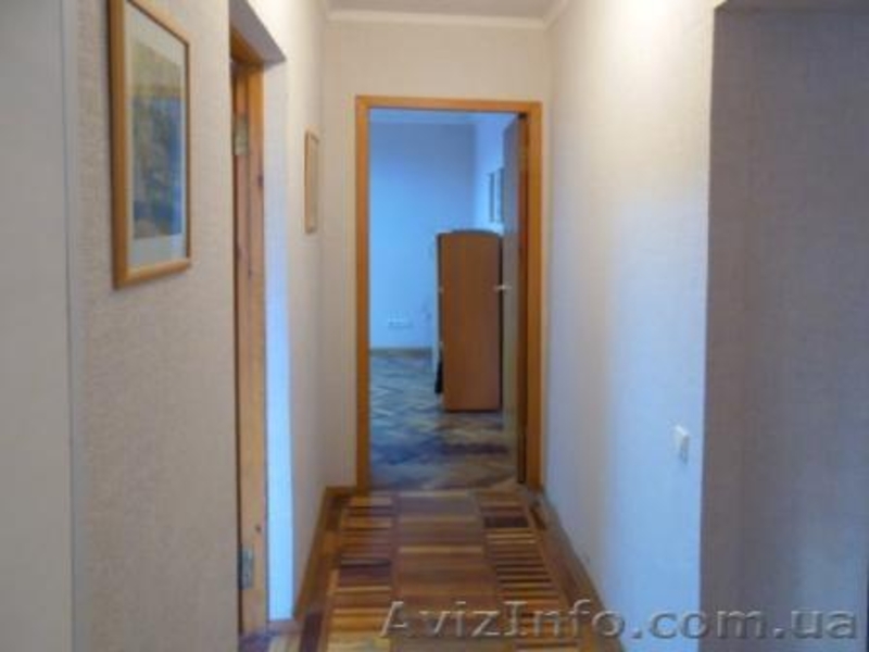 Аренда (продажа) трехкомнатной квартиры в Киеве, ул. Малевича Казимира 37/41 - <ro>Изображение</ro><ru>Изображение</ru> #4, <ru>Объявление</ru> #1631711