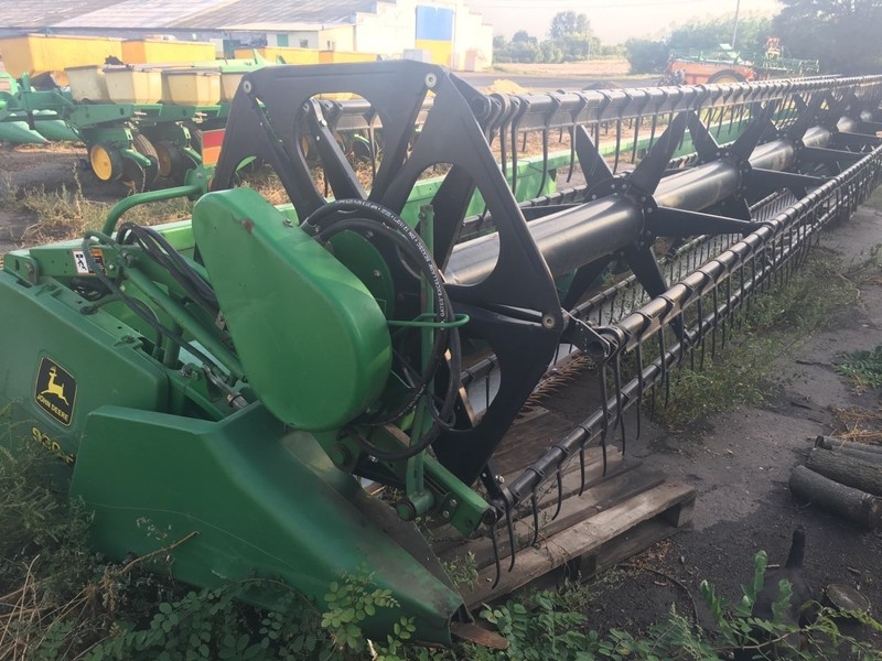 Жатка John Deere 930 F ;2000г.в.хорошее состояние - <ro>Изображение</ro><ru>Изображение</ru> #3, <ru>Объявление</ru> #1655110