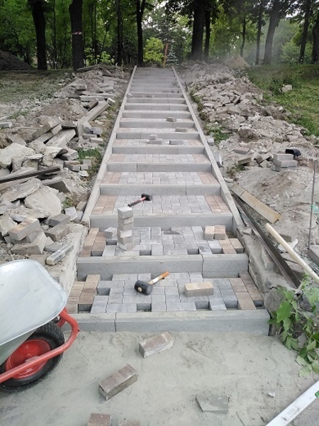 Укладка фем {тротуарной плитки} - <ro>Изображение</ro><ru>Изображение</ru> #1, <ru>Объявление</ru> #1657340