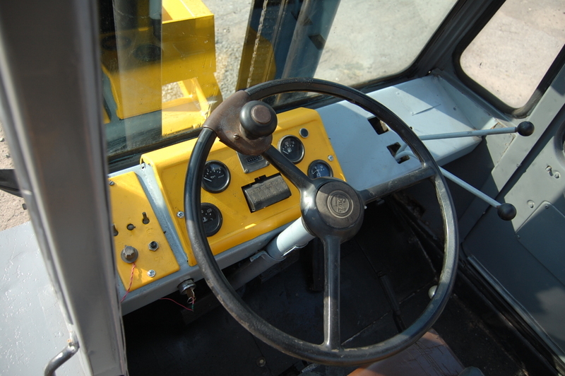 Погрузчик Львовский 40814 - <ro>Изображение</ro><ru>Изображение</ru> #4, <ru>Объявление</ru> #1359851