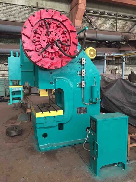 Продаю пресс  кривошипный мод.  К 2130C  ус 100 тн   - <ro>Изображение</ro><ru>Изображение</ru> #3, <ru>Объявление</ru> #1661250