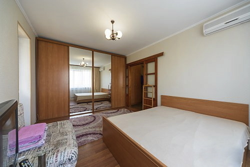 посуточно и почасово квартира в 1 мин от м. Минская Оболонский пр 11а  - <ro>Изображение</ro><ru>Изображение</ru> #4, <ru>Объявление</ru> #347763