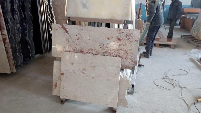 Создатель разукрасил мрамор многообразными тиснениями и изменчивыми цветами.     - <ro>Изображение</ro><ru>Изображение</ru> #7, <ru>Объявление</ru> #1677048