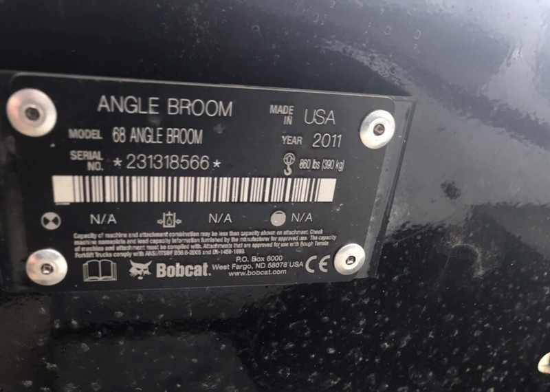 Продам щетку на минипогрузчик Bobcat - <ro>Изображение</ro><ru>Изображение</ru> #3, <ru>Объявление</ru> #1676101