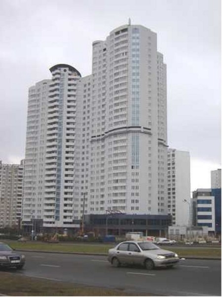 Трехкомнатная -просторная квартира впритык к метро Позняки - <ro>Изображение</ro><ru>Изображение</ru> #1, <ru>Объявление</ru> #1677926