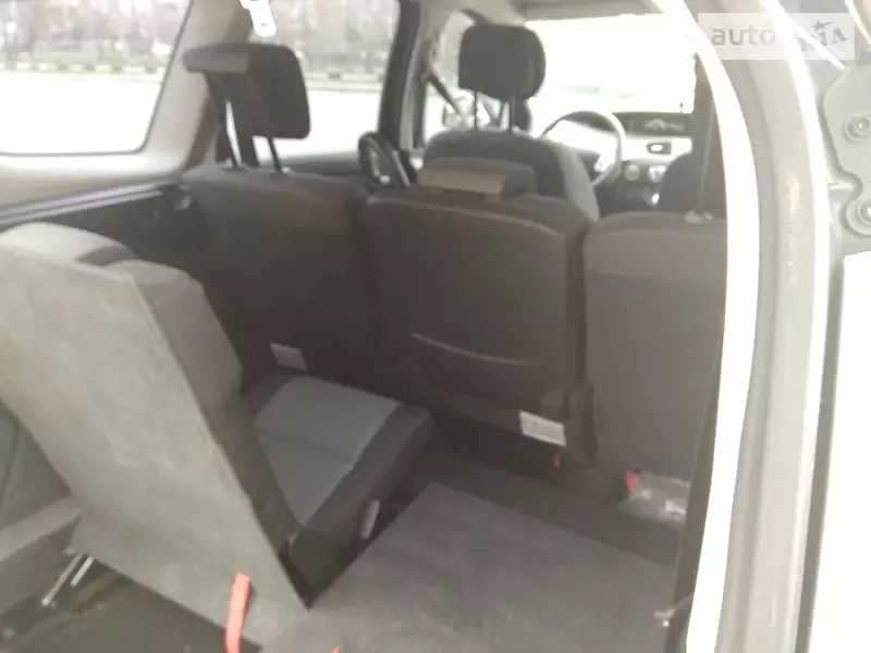 Продам Reno Grand Scenic 2012 1.5 tdi (ТОРГ) - <ro>Изображение</ro><ru>Изображение</ru> #7, <ru>Объявление</ru> #1697887