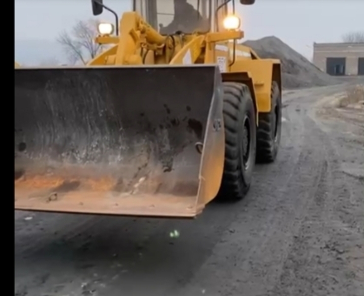 Фронтальный погрузчик Liebher L531 ___ 3 м3 Срочно!!!! - <ro>Изображение</ro><ru>Изображение</ru> #1, <ru>Объявление</ru> #1698262