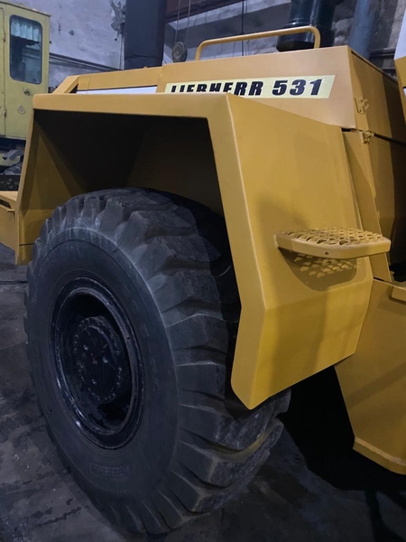 Фронтальный погрузчик Liebher L531 ___ 3 м3 Срочно!!!! - <ro>Изображение</ro><ru>Изображение</ru> #2, <ru>Объявление</ru> #1698262