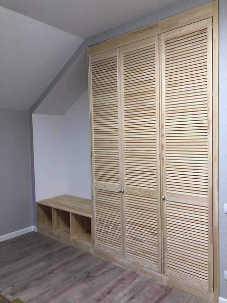 Встроенный шкаф из жалюзийных дверей - <ro>Изображение</ro><ru>Изображение</ru> #2, <ru>Объявление</ru> #1610107