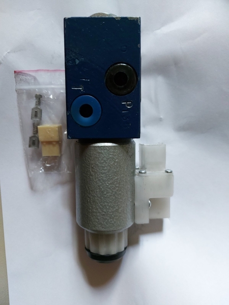 Распределитель с электромагнитным управлением ( электроклапан) автокрана "Дрогоб - <ro>Изображение</ro><ru>Изображение</ru> #2, <ru>Объявление</ru> #1709230