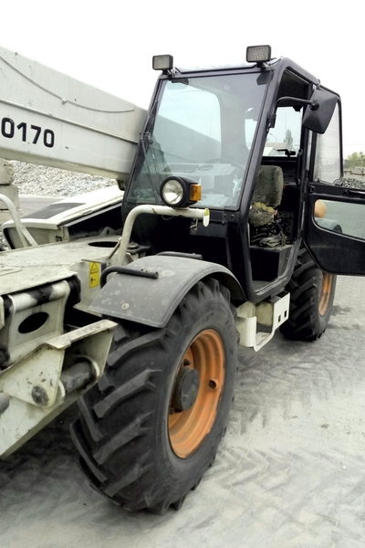 Продам телескопический  погрузчик Bobcet модель T 40170  - <ro>Изображение</ro><ru>Изображение</ru> #3, <ru>Объявление</ru> #1709698