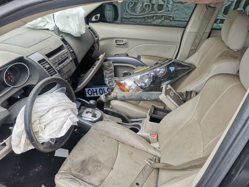 Запчасти разборка авторазборка mitsubishi outlander XL Мицубиси хл - <ro>Изображение</ro><ru>Изображение</ru> #6, <ru>Объявление</ru> #1717740