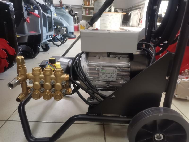 Продается аппарат высокого давления SpS 1520 - <ro>Изображение</ro><ru>Изображение</ru> #5, <ru>Объявление</ru> #1718315