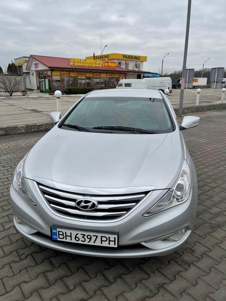 Сдам в аренду автомобиль Hyundai Sonata. Киев. - <ro>Изображение</ro><ru>Изображение</ru> #3, <ru>Объявление</ru> #1721171