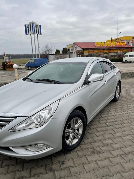 Сдам в аренду автомобиль Hyundai Sonata. Киев. - <ro>Изображение</ro><ru>Изображение</ru> #6, <ru>Объявление</ru> #1721171