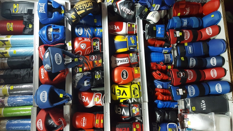 Боксёрские перчатки - <ro>Изображение</ro><ru>Изображение</ru> #2, <ru>Объявление</ru> #1720669