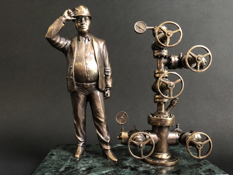 Подарочная статуэтка на заказ Нефтевик - <ro>Изображение</ro><ru>Изображение</ru> #4, <ru>Объявление</ru> #1732332