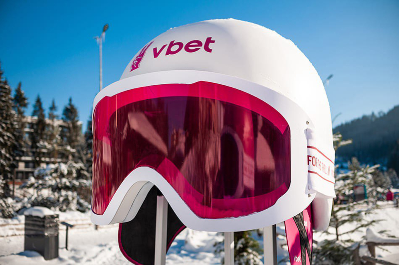 Гигантские горнолыжные шлемы. Объёмные рекламные фигуры  - <ro>Изображение</ro><ru>Изображение</ru> #2, <ru>Объявление</ru> #1733436