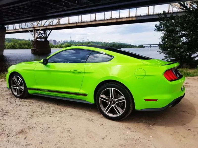 Ford Mustang GT салатовый 2018 аренда спортивных автомобилей  - <ro>Изображение</ro><ru>Изображение</ru> #5, <ru>Объявление</ru> #1735422