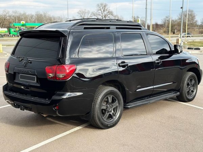 Toyota Sequoia внедорожник B6 бронированный аренда прокат джип  - <ro>Изображение</ro><ru>Изображение</ru> #3, <ru>Объявление</ru> #1735426