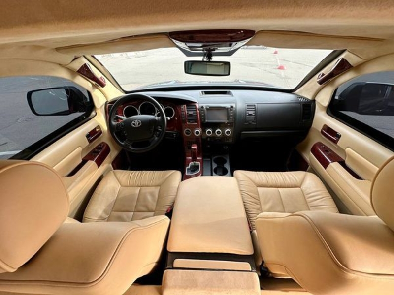 Toyota Sequoia внедорожник B6 бронированный аренда прокат джип  - <ro>Изображение</ro><ru>Изображение</ru> #4, <ru>Объявление</ru> #1735426