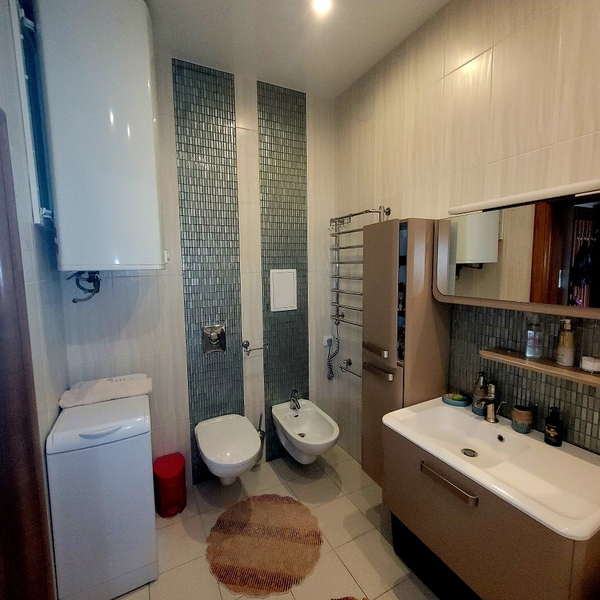 Велика сучасна квартира в бізнес будинку біля метро в центрі - <ro>Изображение</ro><ru>Изображение</ru> #8, <ru>Объявление</ru> #1735348