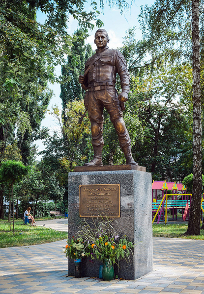 Изготовление памятников и надгробий для военных солдат - <ro>Изображение</ro><ru>Изображение</ru> #3, <ru>Объявление</ru> #1737973