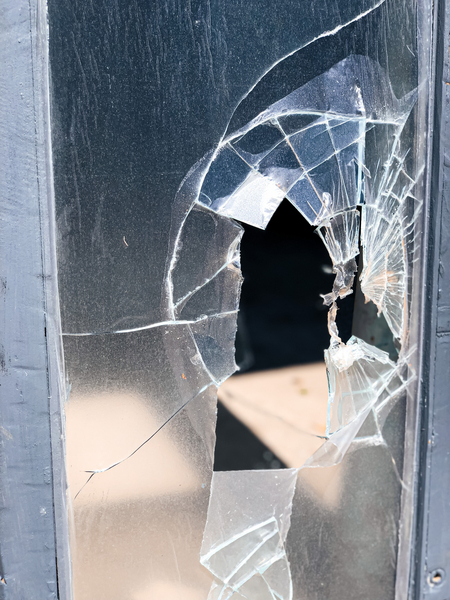 Чим краще заклеювати вікна від вибухової хвилі - <ro>Изображение</ro><ru>Изображение</ru> #1, <ru>Объявление</ru> #1741711